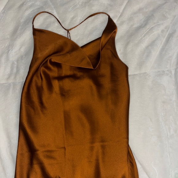Abercrombie & Fitch Tops - Abercrombie and Fitch COPPER BODYSUIT 🍁🍁 beautiful silk and perfect for fall